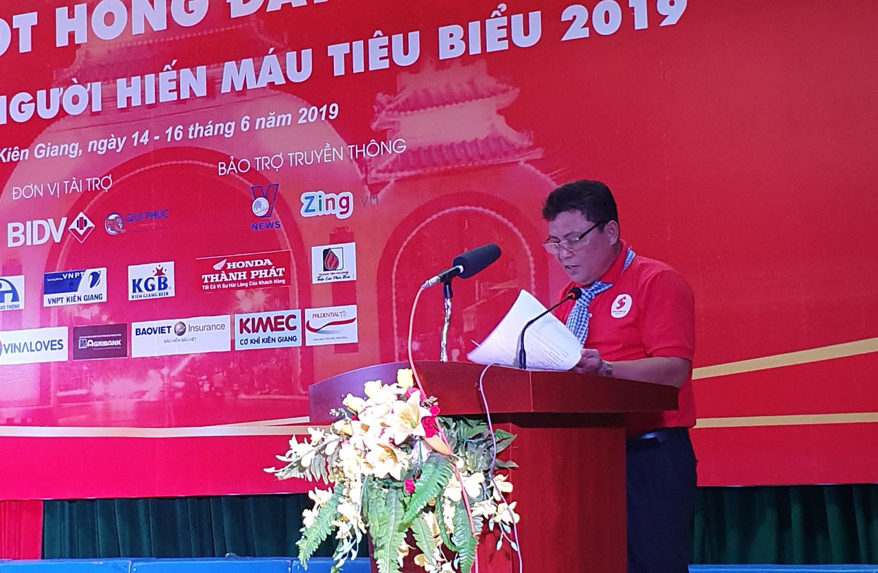 Tôn vinh 73 tấm gương tiêu biểu 'Giọt hồng đất Kiên Giang'