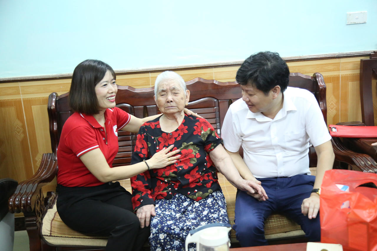 Phú Thọ: Khám bệnh, cấp phát thuốc miễn phí tri ân ngày Thương binh liệt sĩ 27/7