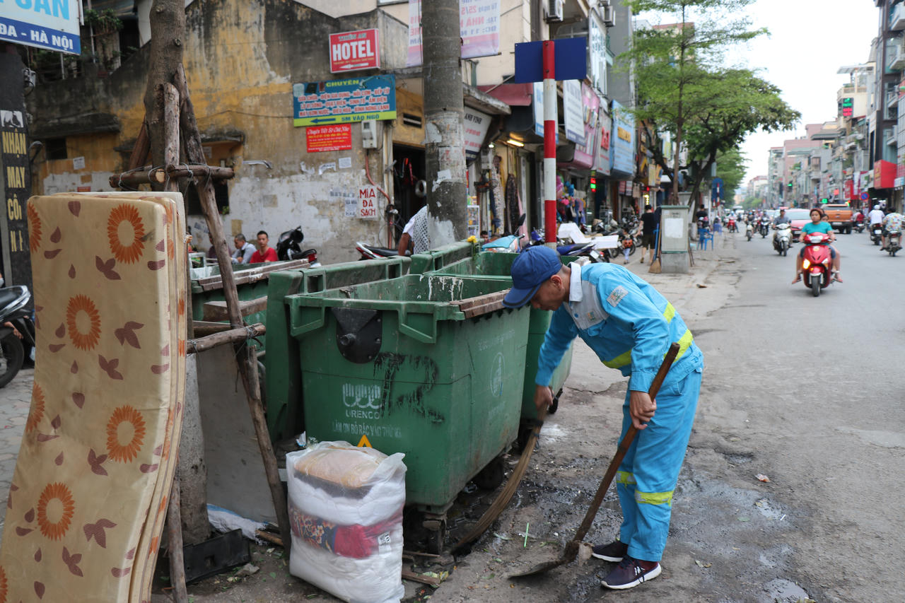 Tự hào gia đình ba đời gắn bó với nghề làm đẹp phố phường