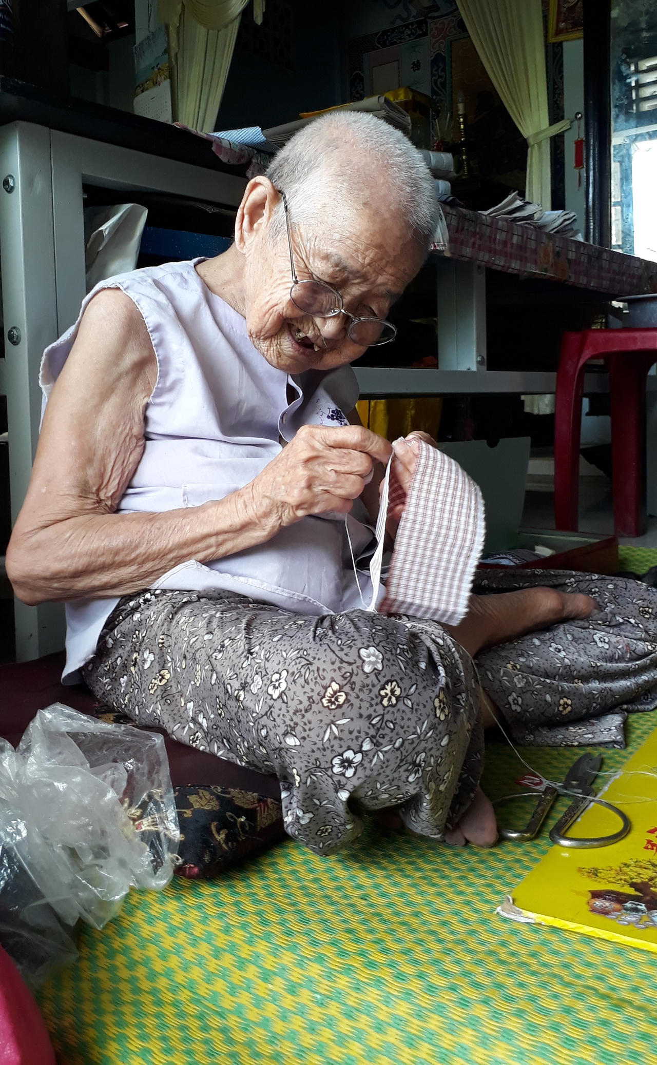 Ký ức vừa may gối vừa hoạt động cách mạng của vị Công Tôn nữ cuối cùng triều Nguyễn