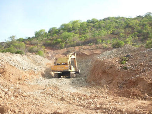 Ẩn số sau vụ tìm thấy đồ giả cổ ở núi Tàu