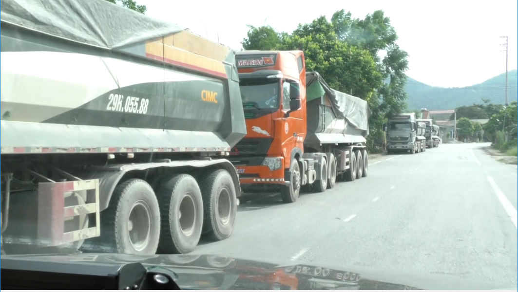 Yên Bái: 'Thế lực” nào bảo kê cho việc ngang nhiên khai thác cát trái phép?