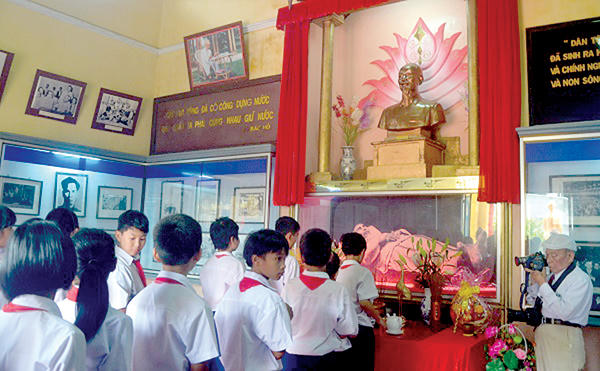 Khu tưởng niệm Bác Hồ của vị cựu binh già