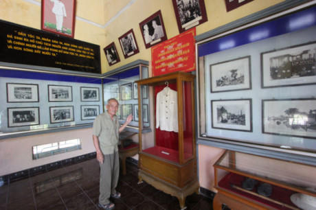 Khu tưởng niệm Bác Hồ của vị cựu binh già