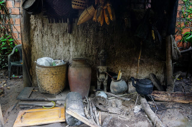 Người yếu tim đừng bén mảng đến quán cà phê độc đáo này