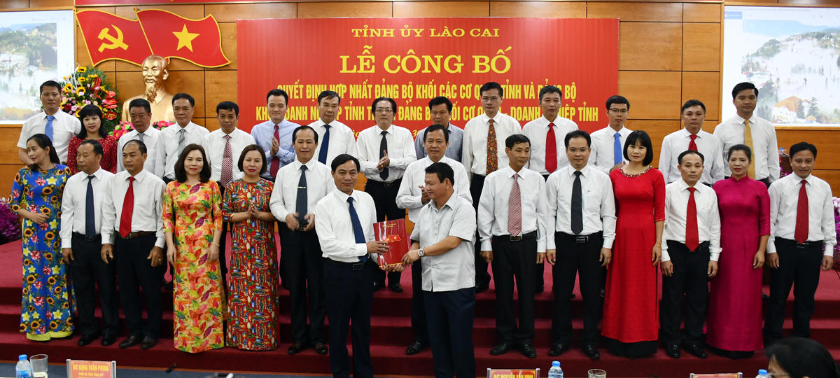 Lào Cai hợp nhất Đảng bộ Khối các cơ quan tỉnh và Đảng ủy Khối doanh nghiệp tỉnh