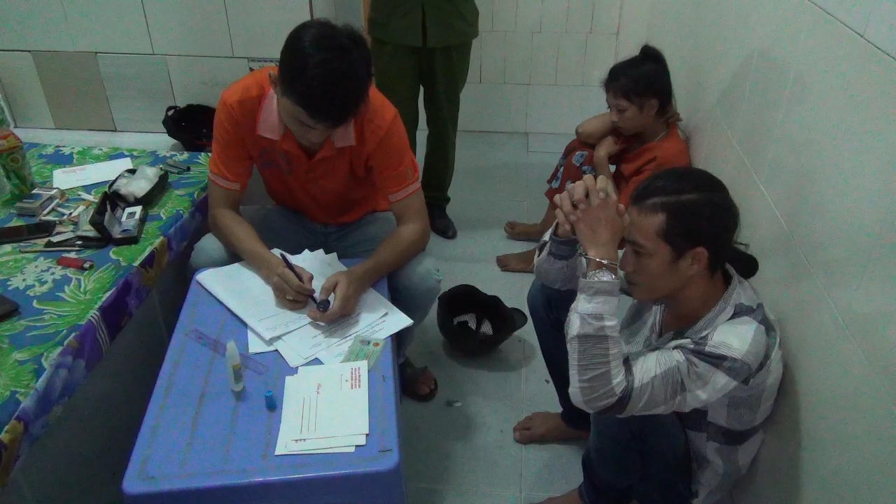 Mua ma túy đá từ TP Hồ Chí Minh về Gò Quao sử dụng thì bị bắt 