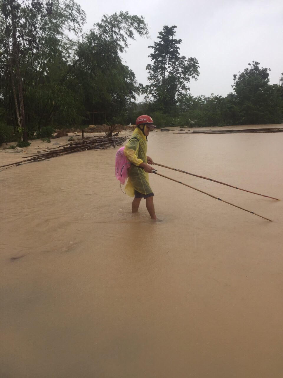 Phú Quốc căng mình trong trận ngập lịch sử 
