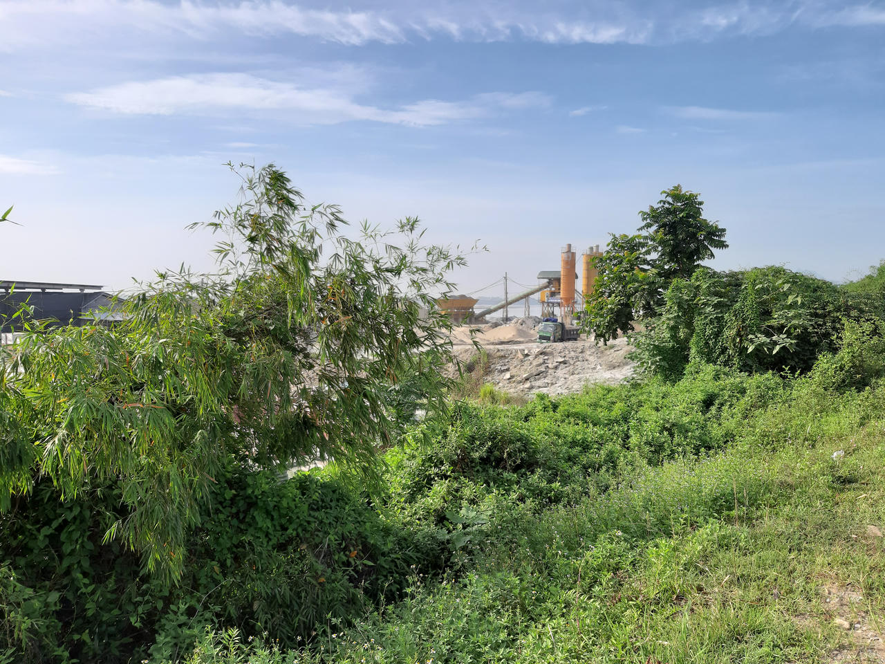 Doanh nghiệp hoạt động không phép nhưng chỉ bị xử lý ... trên giấy! 