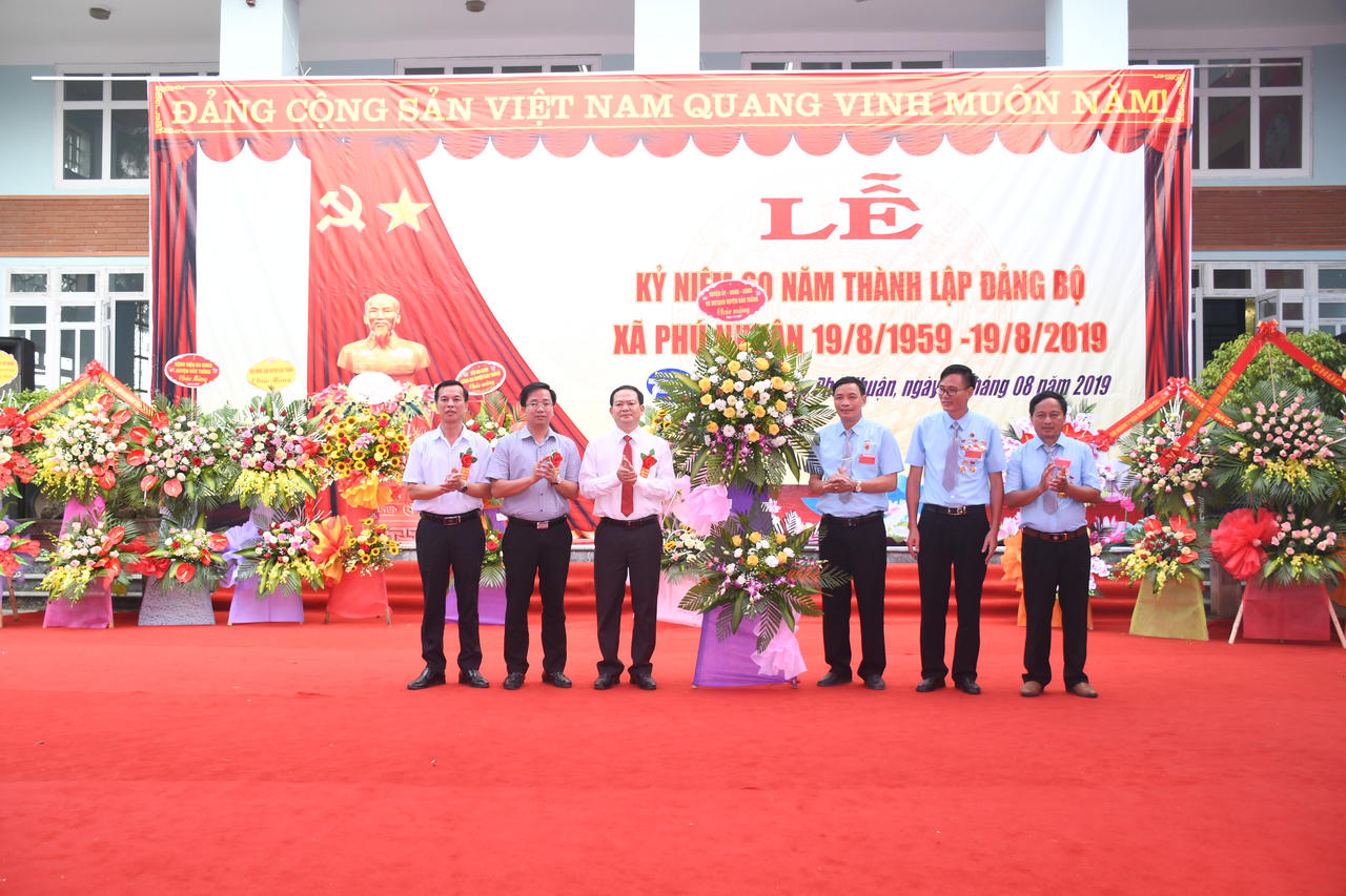 Lào Cai: Đảng bộ xã nông thôn mới Phú Nhuận kỷ niệm 60 năm thành lập  