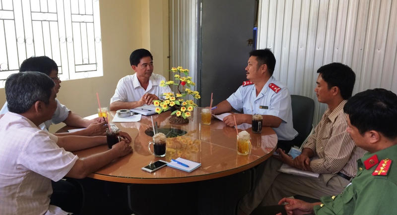 Bạc Liêu: Huyện Hồng Dân chậm công bố dịch, xác heo trôi đầy sông!