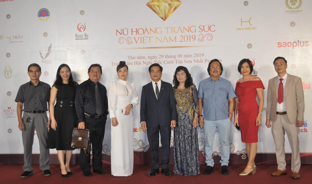 “Nữ hoàng Trang sức – Tinh hoa nghệ thuật kim hoàn”: Đẳng cấp mới, Sang trọng hơn! 