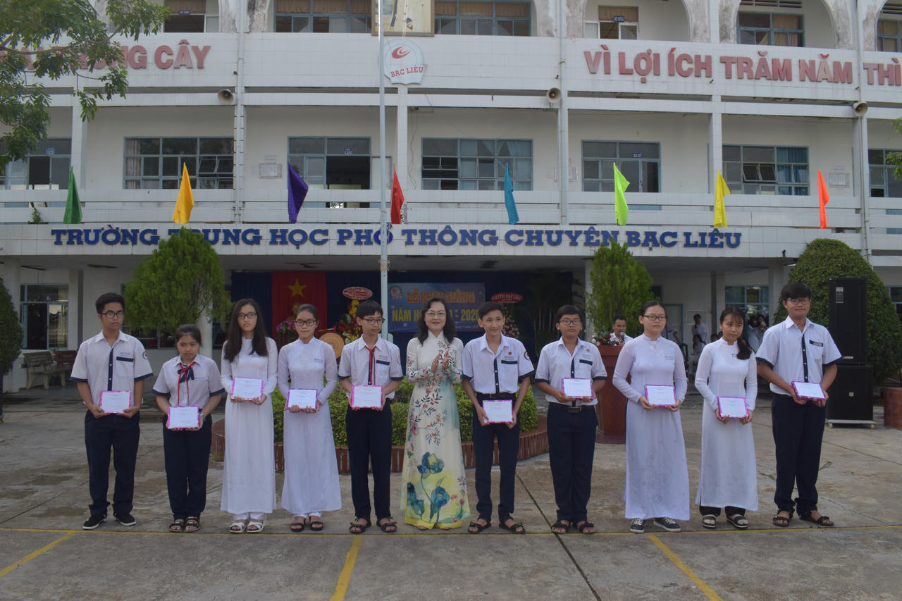 Bạc Liêu rộn ràng khai giảng năm học mới 2019 - 2020