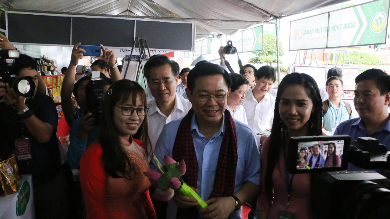 Đông Nam Bộ và ĐBSCL không được thỏa mãn với thành tích xây dựng nông thôn mới  