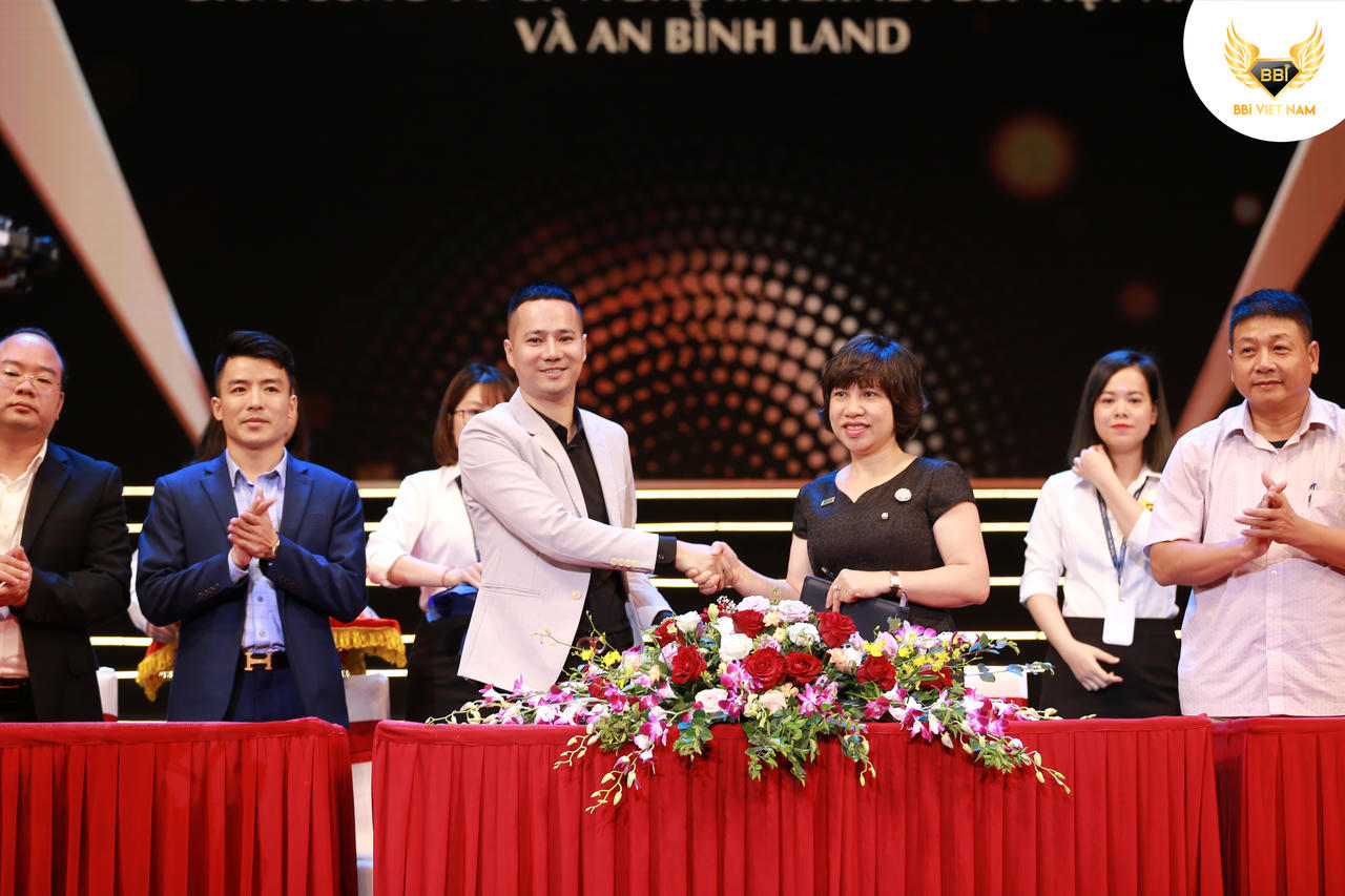 Ứng dụng mua sắm BBi Mall - Tích lũy cho tương lai