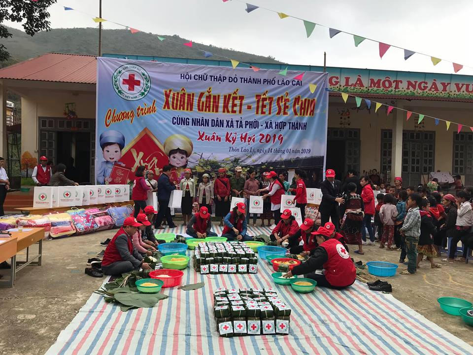 Thành phố Lào Cai chung tay giúp đỡ thoát nghèo tại Thôn Láo Lý - xã Tả Phời 