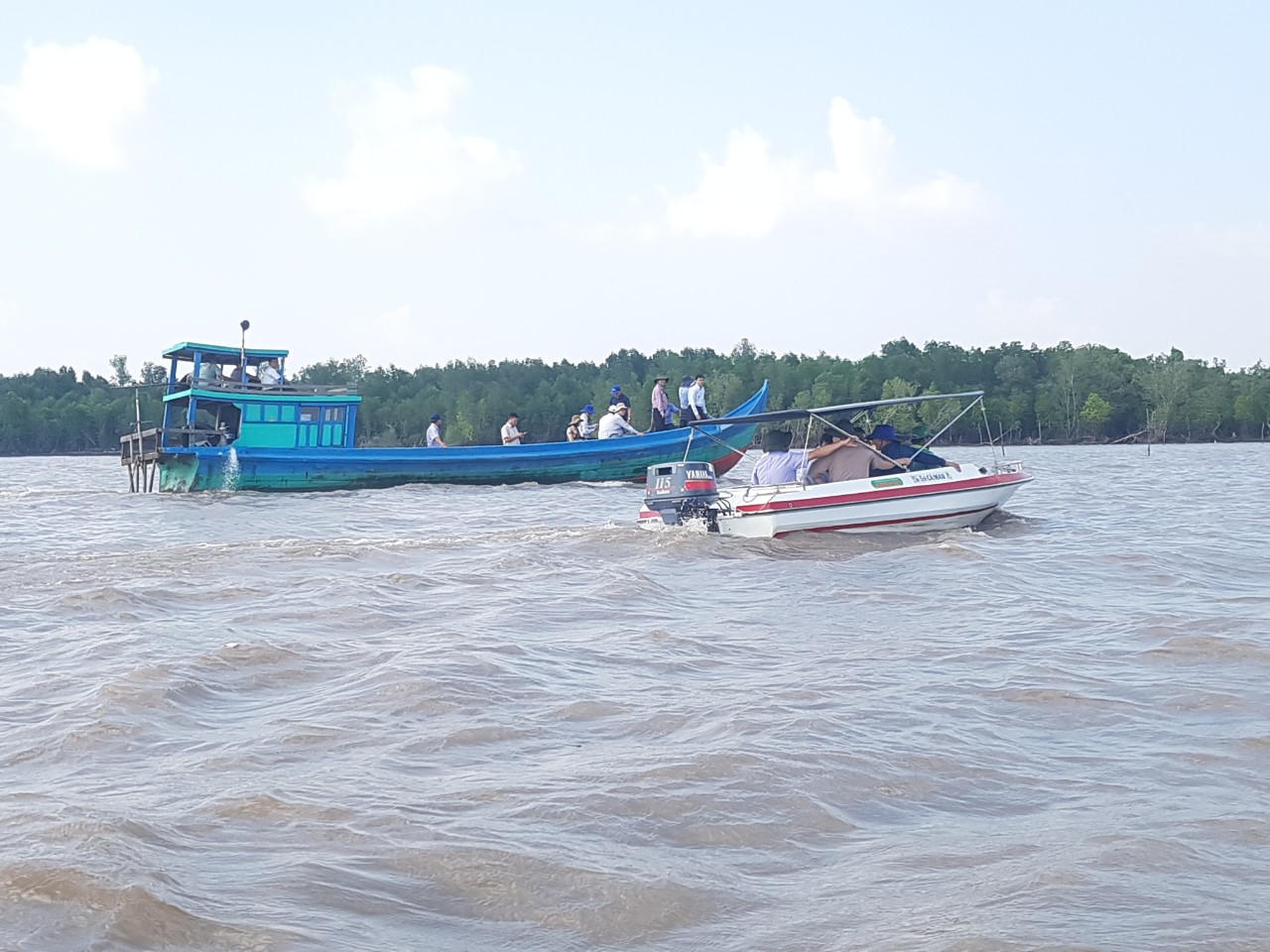 Kiểm tra khắc phục sạt lở và ứng phó nguy cơ hạn hán, thiếu nước tại khu vực ĐBSCL 