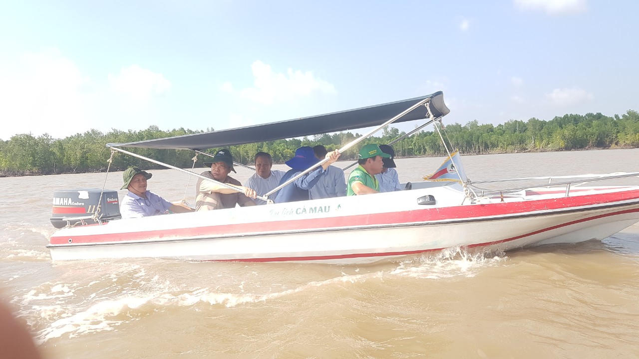 Kiểm tra khắc phục sạt lở và ứng phó nguy cơ hạn hán, thiếu nước tại khu vực ĐBSCL 