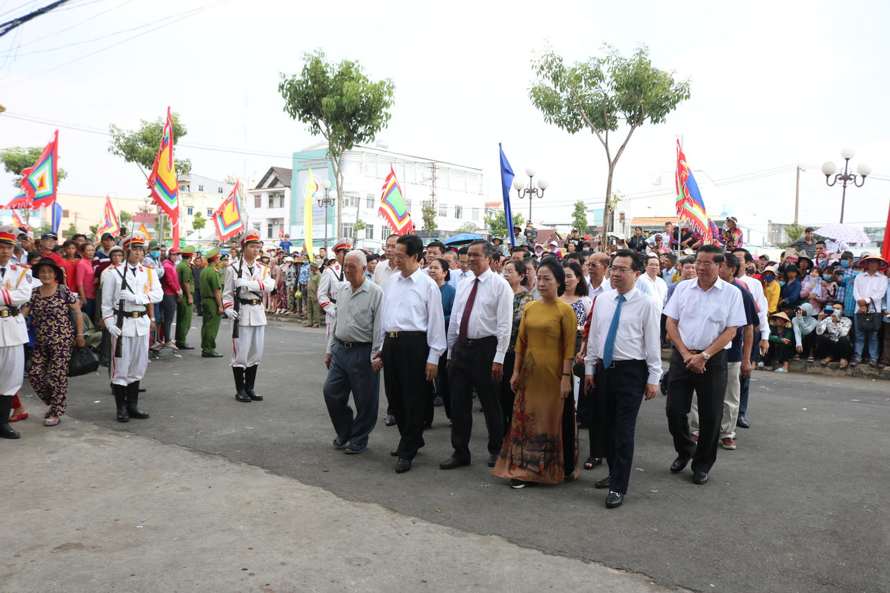Tưng bừng lễ hội Đình thần Nguyễn Trung Trực
