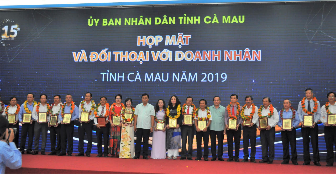 Tỉnh Cà Mau luôn sát cánh, đẩy mạnh hỗ trợ doanh nghiệp phát triển