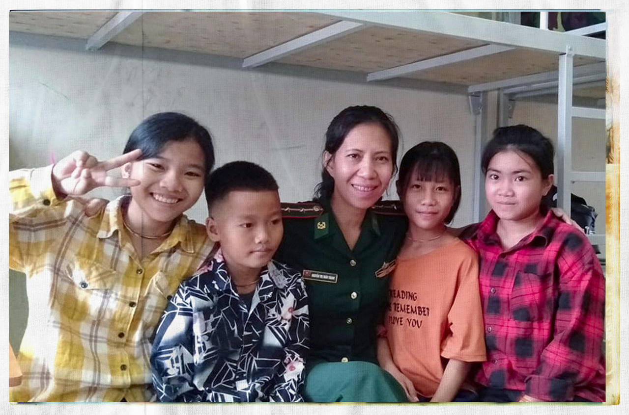  “Người mẹ” nặng tình với học sinh Đan Lai giữa đại ngàn xứ Nghệ 