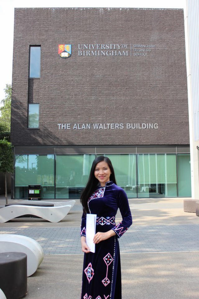 Người Việt muôn phương: Cô gái Việt trở thành Giám đốc trẻ nhất Đại học London South Bank