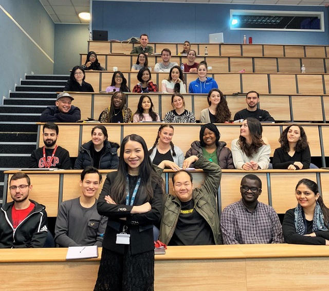 Người Việt muôn phương: Cô gái Việt trở thành Giám đốc trẻ nhất Đại học London South Bank