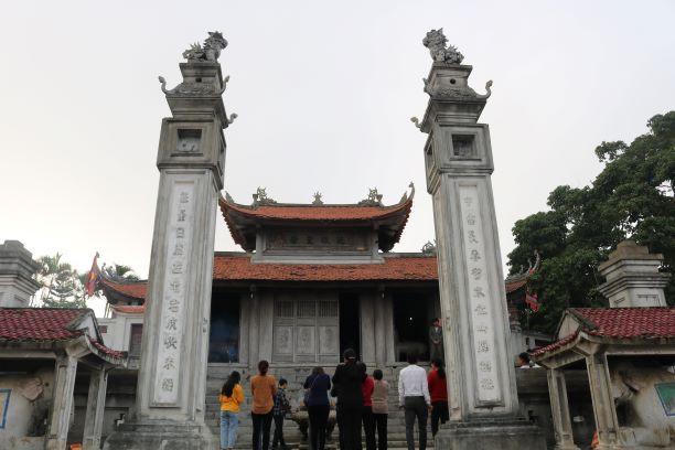 Đền Cờn xứ Nghệ