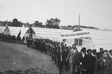 Chuyện đời cơ cực của những lính thợ trên đất Pháp