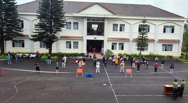 Những vụ trốn cách ly gây phẫn nộ: Khi cả nước vì bạn thì bạn vì ai?