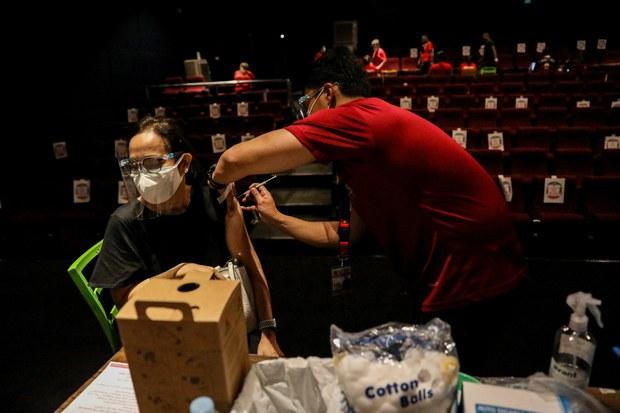 Vì sao COVAX “lỡ nhịp” trong phân phối vaccine?