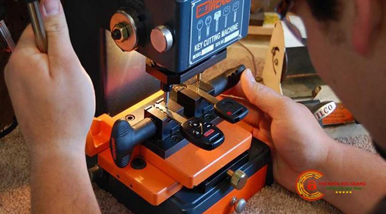 Nghề học... phải nghe chửi!