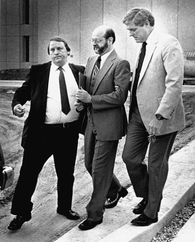 Gián điệp “nằm vùng” suốt 18 năm gây ra vụ rò rỉ thông tin lớn nhất cho Hải quân Mỹ