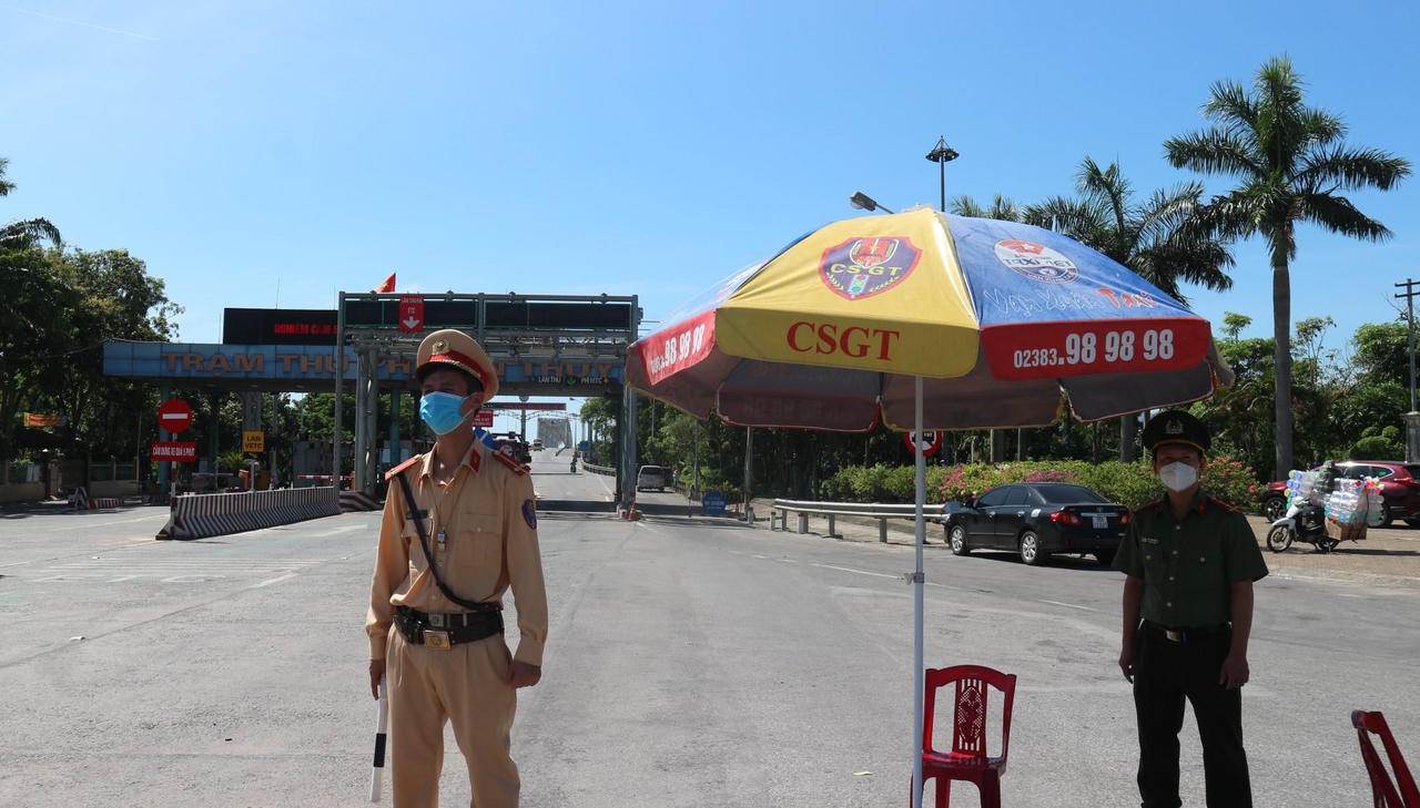 “Rang mình” giữa “chảo lửa” xứ Nghệ kiểm soát dịch 