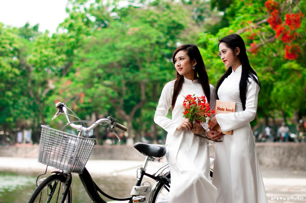 Hạ về và nỗi lòng mẹ cha