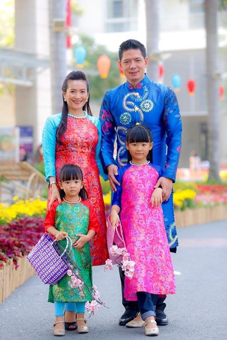 Hạnh phúc đong đầy trong những gia đình toàn con gái