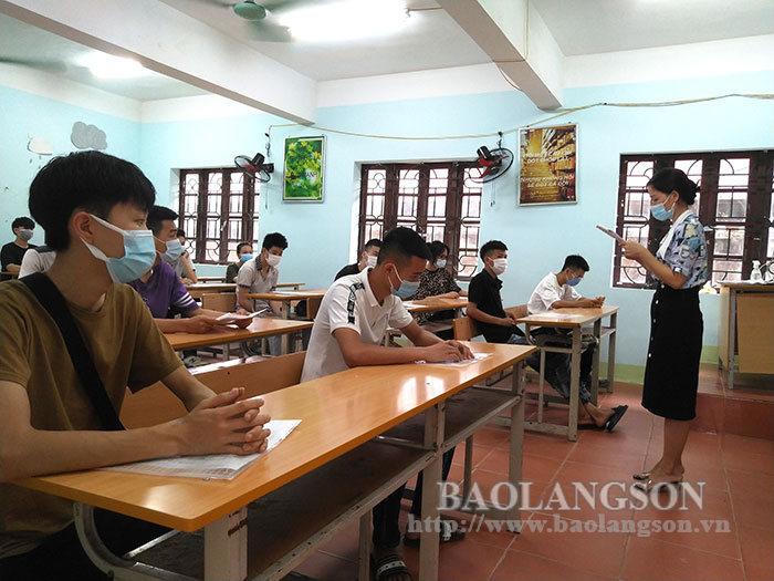 Kỳ thi tốt nghiệp THPT năm 2021 tại tỉnh Lạng Sơn đã diễn ra an toàn, thành công tốt đẹp