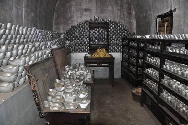 Trung Hoa bí sử: Giai thoại về mối quan hệ giữa vua Càn Long và “Đệ nhất tham quan” Hòa Thân