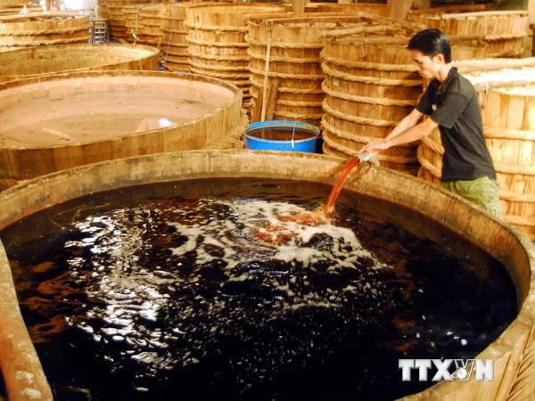 Chuyện về những nhà thùng khổng lồ làm nên thương hiệu nước mắm Phú Quốc trứ danh