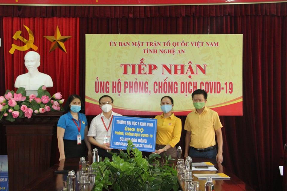 Chuyện hàng ngàn sinh viên xung phong đi chống dịch tại Trường ĐH Y khoa Vinh