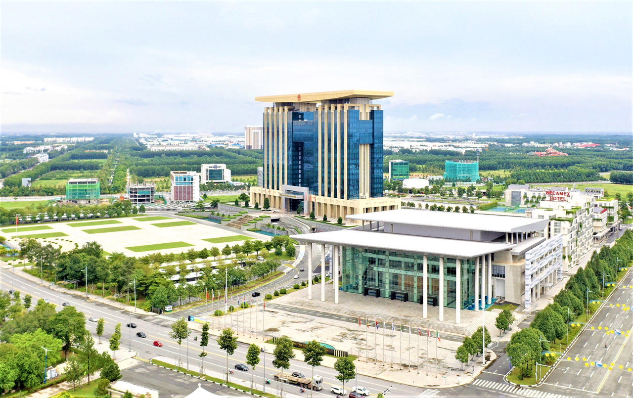 Bình Dương tăng trưởng vượt bậc trong “bão” Covid-19