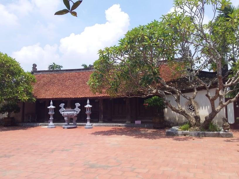 Thăm cụm di tích cấp Quốc gia thờ đại Danh y Tuệ Tĩnh