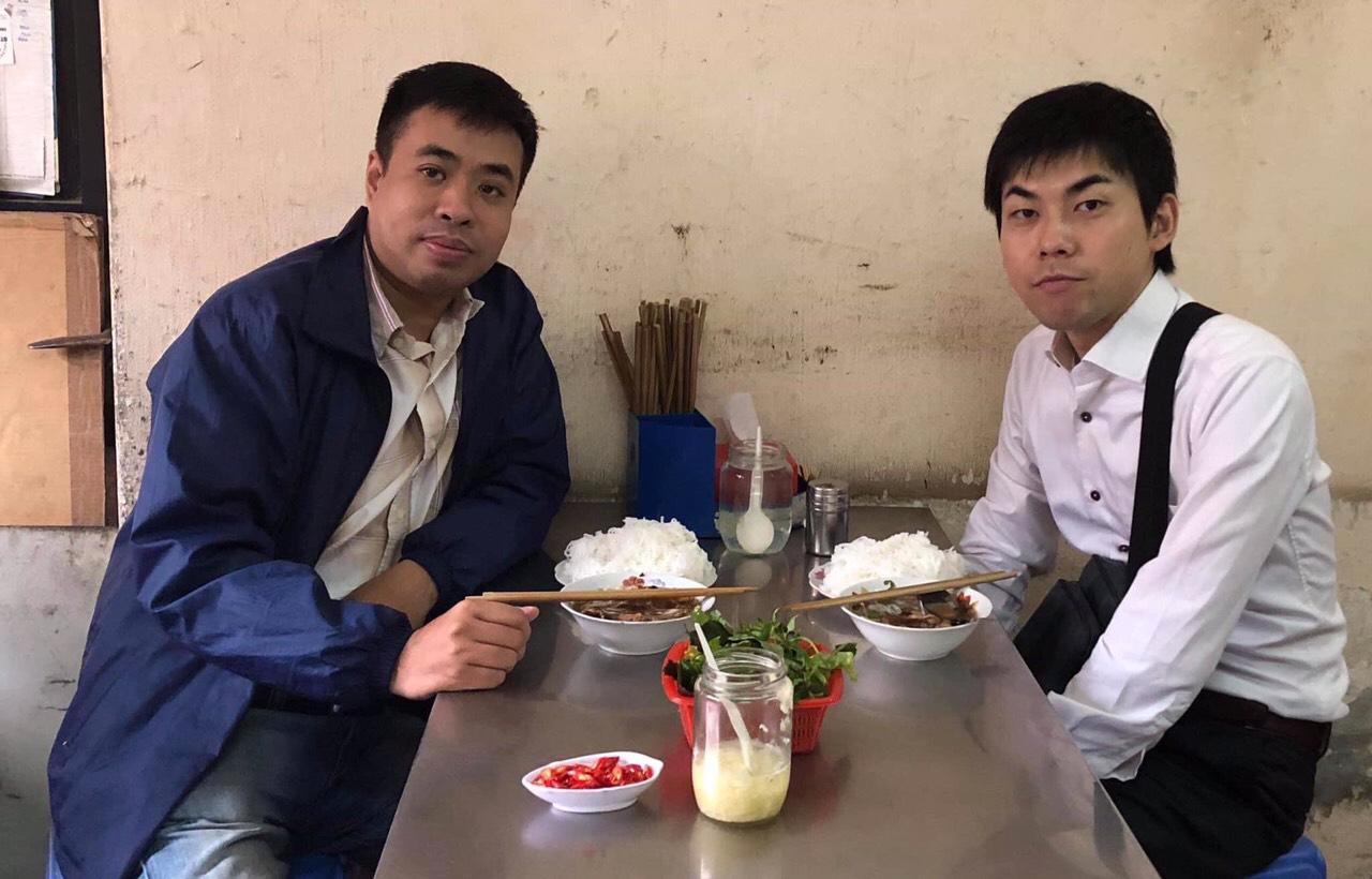 Chuyện về người bạn Nhật mê bún chả Việt Nam