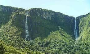 Bí ẩn ngọn núi hùng vĩ “nuốt chửng người”