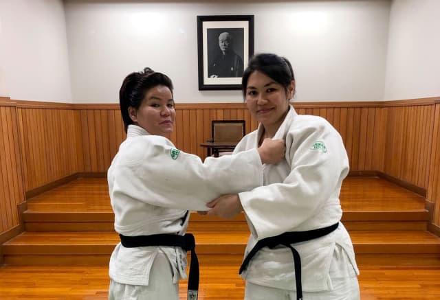 Nữ vận động viên Olympic đầu tiên của Afghanistan lan tỏa tinh thần đấu tranh cho thể thao