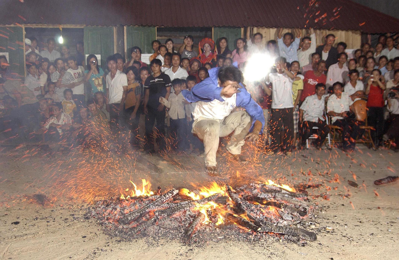 Khám phá điệu "dân vũ" truyền thống kỳ bí của người Dao đỏ 