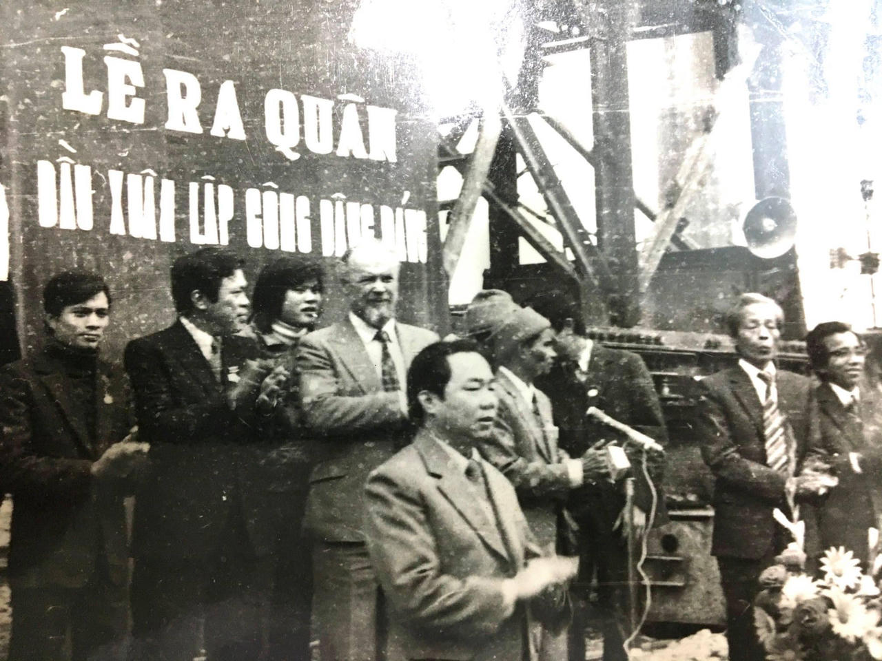 Chuyện cũ cầu Thăng Long (Kỳ11): Kỷ niệm những lần phiên dịch cho “yếu nhân”