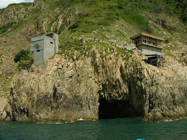 Bình minh trên Hòn Yến…