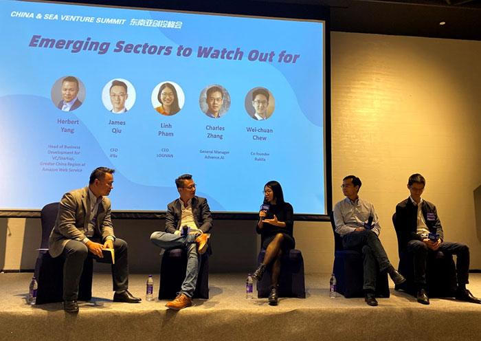 Cộng đồng Startup trẻ Việt Nam (Bài 1): Logivan và câu chuyện khởi nghiệp của cô gái nhỏ Phạm Khánh Linh