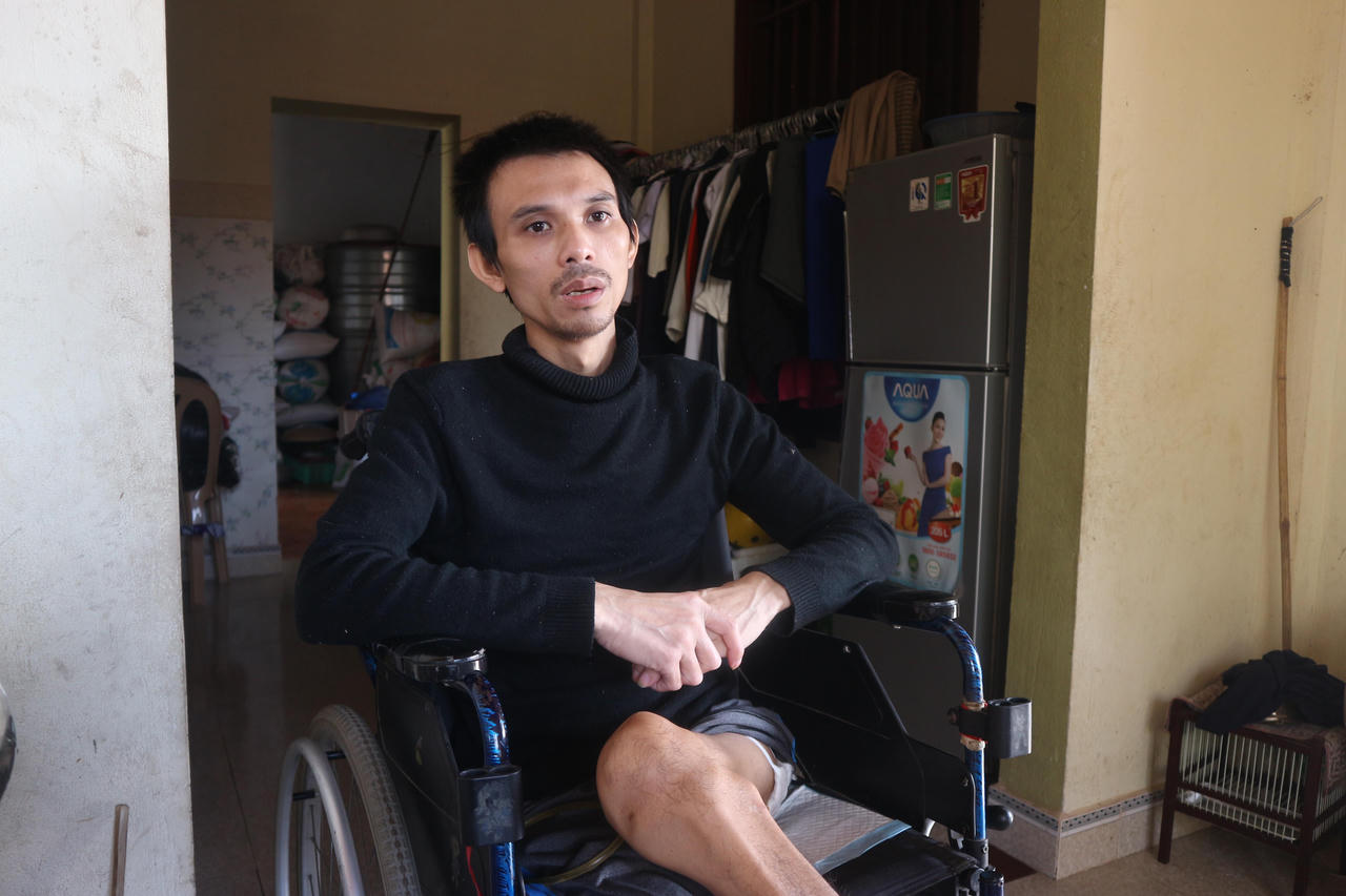 Chàng trai bại liệt "tái sinh" sau lần “chết đi sống lại” 